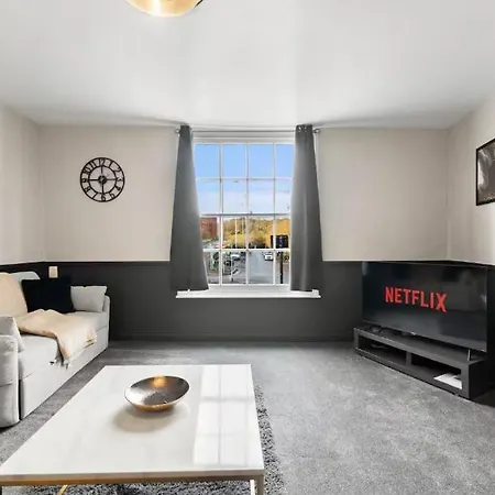 Harbourside Haven - Stylish For 8 Appartement