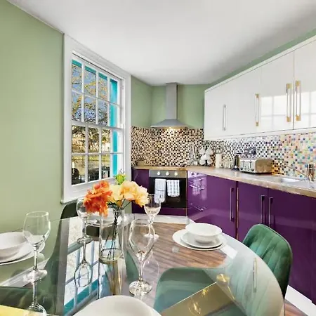 Appartement Harbourside Haven - Stylish For 8