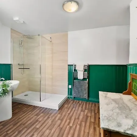 Harbourside Haven - Stylish For 8 Appartement *