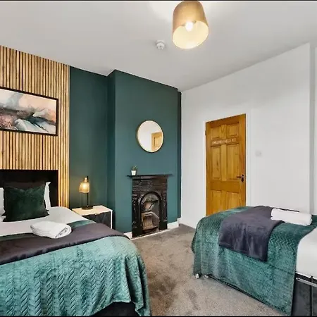 Harbourside Haven - Stylish For 8 Bristol